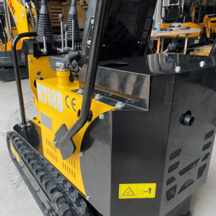 Mini Escavadora HT08 700kg c/ Motor Koop